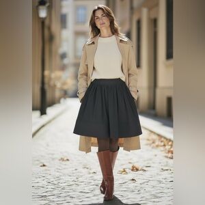 Diane von Furstenberg Black
Skirt with Hidden Pockets - Size 4